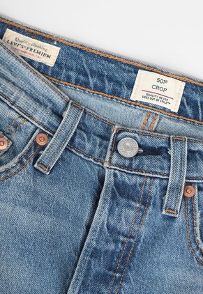Jean Levi's 501 Crop Fit Índigo Claro