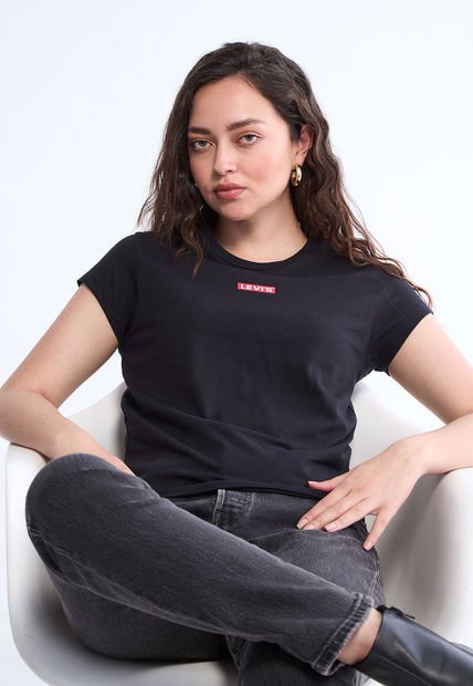 Camiseta Negro-Rojo-Blanco Levi's