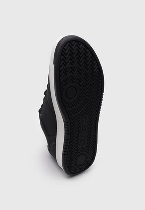 Tenis Lifestyle Negro-Blanco-Gris Levi's Drive Lo CBL