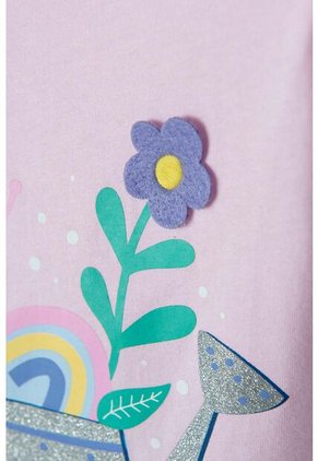 Camiseta Littlemic Rosada Con Estampado En Frente Para Niña 2T A 5T 3T