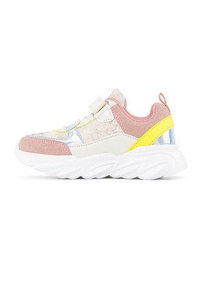 Tenis Kasta Beige Para Niña Los Gomosos