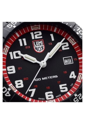 Reloj Luminox Modelo Xs.0335 Gris Hombre