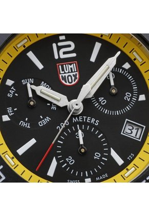 Reloj Luminox Modelo Xs.3145.m Amarillo Hombre