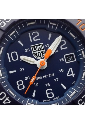 Reloj Luminox Modelo Xs.3253.cbnsf.set Amarillo Hombre