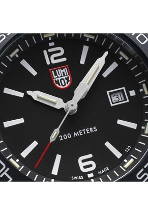 Reloj Luminox Modelo Xs.3121.1 Negro Hombre
