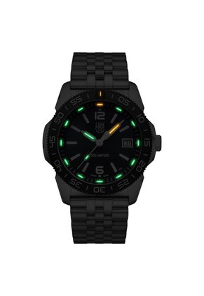 Reloj Luminox Modelo Xs.3123m.set Plateado Unisex