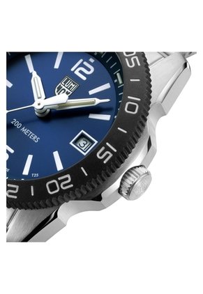 Reloj Luminox Modelo Xs.3123m.set Plateado Unisex