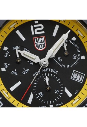 Reloj Luminox Modelo Xs.3145.m Amarillo Hombre