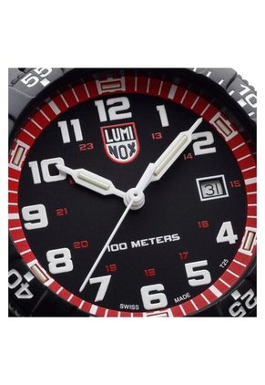 Reloj Luminox Modelo Xs.0335 Gris Hombre