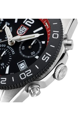 Reloj Luminox Modelo Xs.3155.m Rojo Hombre