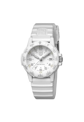 Reloj Luminox Modelo Xs.0307.wo Plateado Hombre