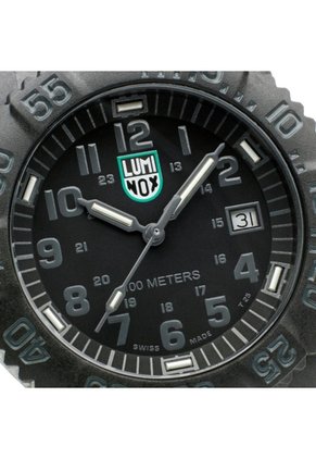 Reloj Luminox Modelo X2.2072 Gris Hombre