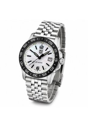 Reloj Luminox Modelo Xs.3126m.1 Plateado Mujer
