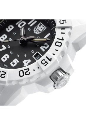 Reloj Luminox Modelo Xs.3507.wb Blanco Hombre