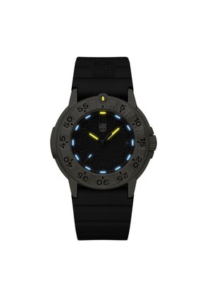 Reloj Luminox Modelo Xs.3221.nsf Negro Hombre