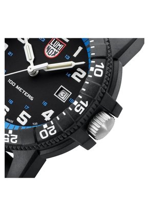 Reloj Luminox Modelo Xs.0324 Negro Hombre