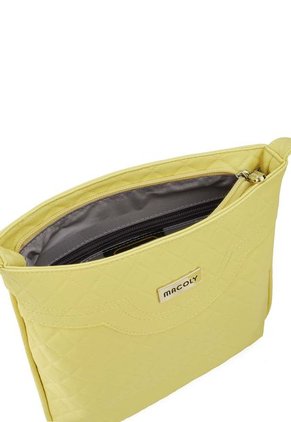 Bolso Manos Libres Macoly 760 Coco Amarillo