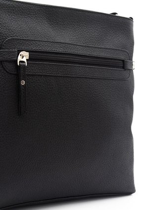 Bolso Manos Libres SO 1007 Cuero Negro Liso 