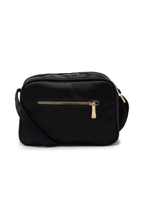 Bolsos Manos Libres Macoly  788 Razzo Negro