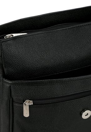 Bolso Manos Libres Macoly 037 Cuero Negro Liso