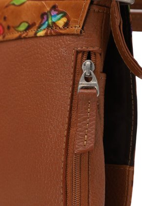 Bolso Manos Libres C299 Cuero Tala Miel Flores