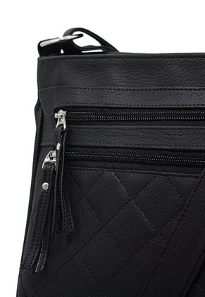 Bolso Manos Libres Macoly 820 Berlin Acolchado Negro 