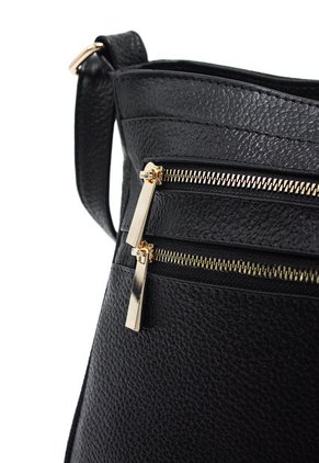 Bolso Manos Libres Macoly 820 Cuero Negro Oro