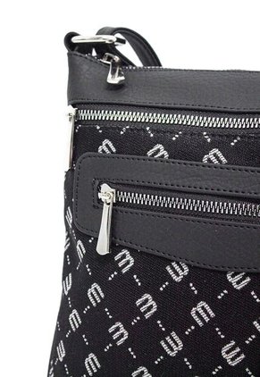 Bolso Manos Libres  751 Yacar Macoly Negro