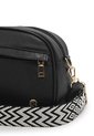 Bolso Manos Libres Macoly M300 Cuero Negro X Reata de Macoly