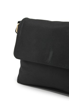 Bolso Manos Libres Pequeño Macoly 573 Razzo Negro