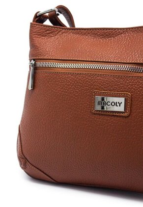 Bolso Manos Libres Macoly 790 Cuero Miel Liso Niquel