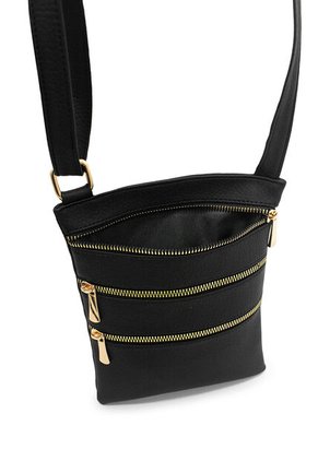 Bolso Manos Libres Macoly 706 Marsella Negro Oro