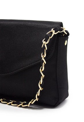 Cartera Manos Libres 572 Razzo Negro Oro
