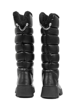 Botas Negro Maniqueo Milano