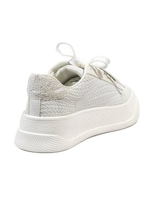 Tenis Blanco Maniqueo Zenit