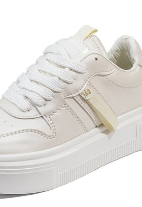 Tenis Beige Maniqueo Nara