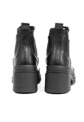 Botines Negro Maniqueo Noa