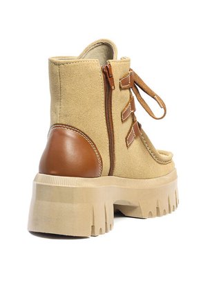 Botines Miel Maniqueo Mila