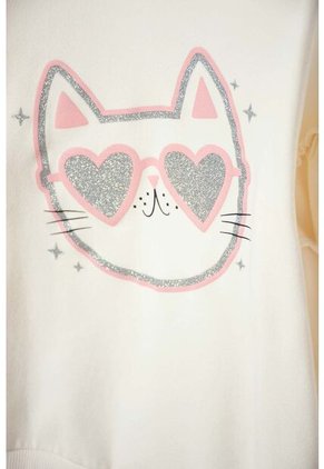 Buzo De Mic Cerrado Marfil Para Niña 6