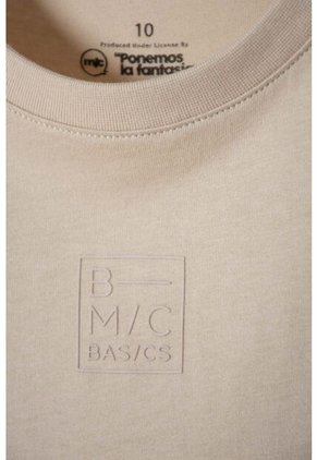 Camiseta De Mic Manga Corta Caqui Para Niño 12