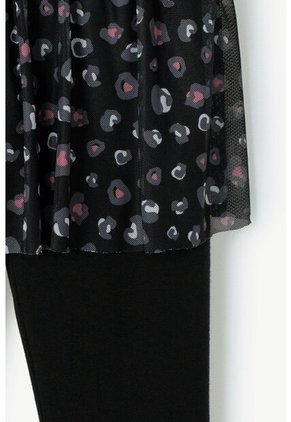 Conjunto Mic Marfil Y Negro De Pantalón Largo Para Niña 8