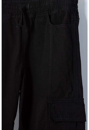 Jogger De Mic Con Cordón Para Niña 8