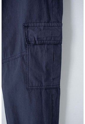 Jogger De Mic Con Cordón Azul Para Niño 12