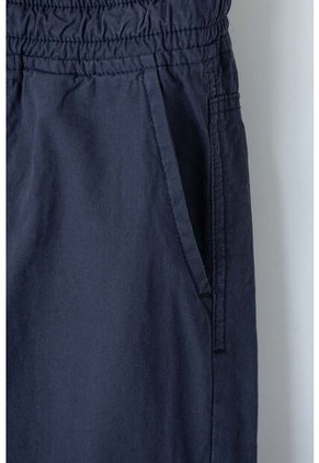 Jogger De Mic Con Cordón Azul Para Niño 6