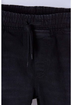 Jogger De Mic Indigo Oscuro Para Niño 10