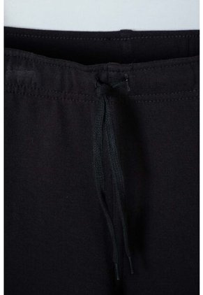 Bermuda De Mic Con Cordón Negra Para Niño 10