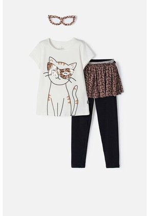 Conjunto De Mic Con Falda En Bolero Marfil Para Niña 6