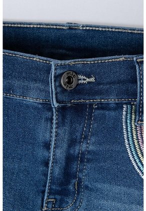 Short De Mic Indigo Medio Para Niña 8