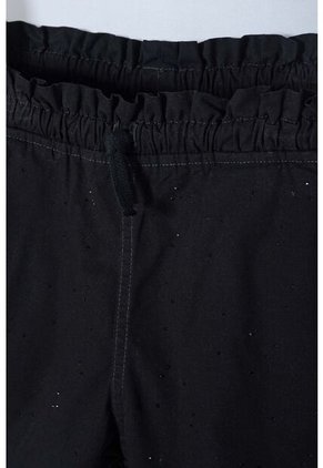 Short De Mic Con Cordón Negro Para Niña 12