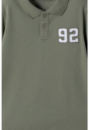 Camiseta Tipo Polo De Mic Verde Para Niño 10